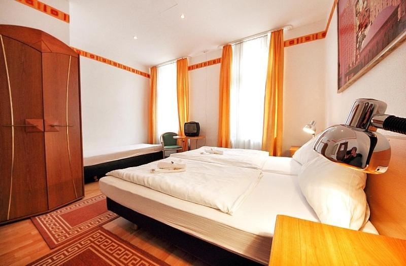 City Hotel Storch Kolín nad Rýnem Pokoj fotografie